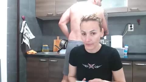 no_limit_coupl3 online show from September 26, 2025, 5:44 am