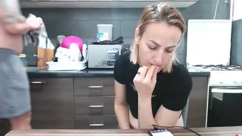 no_limit_coupl3 online show from October 3, 2025, 5:48 am