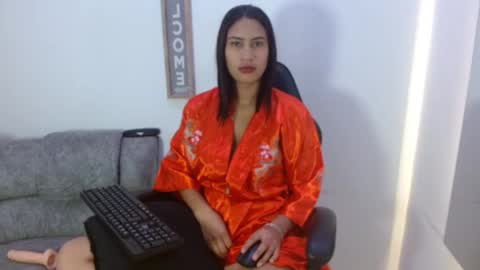 noa_bloom online show from September 10, 2025, 7:36 pm