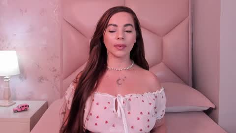   ambarsulliva  online show from January 8, 2025, 11:43 am