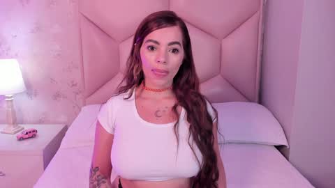   ambarsulliva  online show from January 15, 2025, 11:43 am