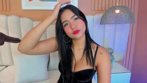 Noa online show from November 27, 2025, 3:30 am