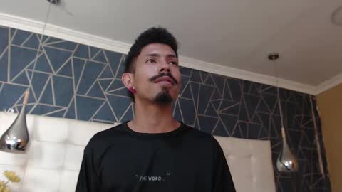 Snapshot of noaahtylor chatting on February 11, 2026, 8:14 pm Noah online show from February 11, 2026, 8:14 pm