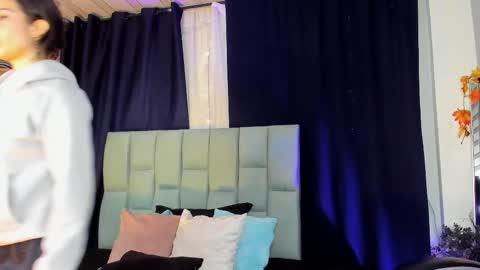 Noah  online show from September 14, 2025, 3:16 am