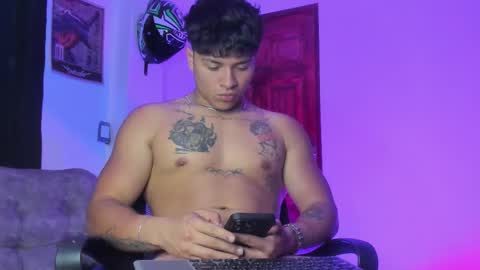 noah_223 online show from March 5, 2026, 5:14 am