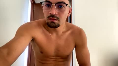 noah_3050 online show from October 13, 2025, 6:41 pm