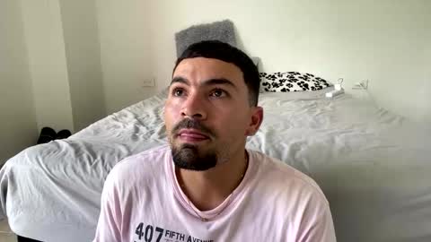 noah_3050 online show from October 21, 2025, 5:35 pm