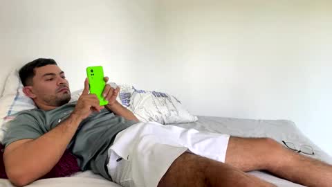 noah_3050 online show from October 25, 2025, 5:51 pm