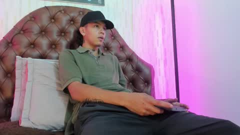 Noah Blake online show from October 2, 2025, 2:18 am