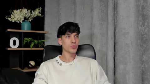 Snapshot of noah_brigth chatting on February 14, 2025, 3:43 am Noah Brigth online show from February 14, 2025, 3:43 am