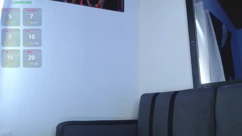 Snapshot of noah_devil chatting on February 18, 2025, 5:42 am Noah online show from February 18, 2025, 5:42 am