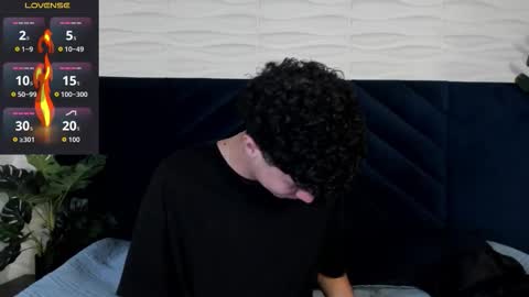 noah_dupont_ online show from February 2, 2026, 4:17 pm