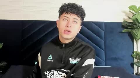 noah_dupont_ online show from February 20, 2026, 11:54 am