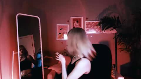 REAL name LiaDM are always open online show from October 10, 2025, 4:50 pm