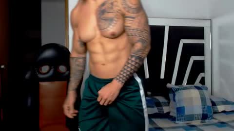 Snapshot of noah_harris01 chatting on June 7, 2026, 11:03 am Noah Harris01 online show from June 7, 2026, 11:03 am