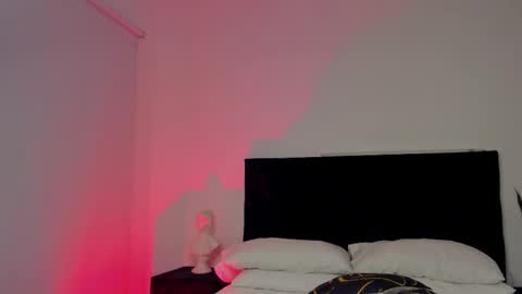 Snapshot of noah_jayden chatting on September 25, 2025, 11:08 pm Noah Jayden online show from September 25, 2025, 11:08 pm