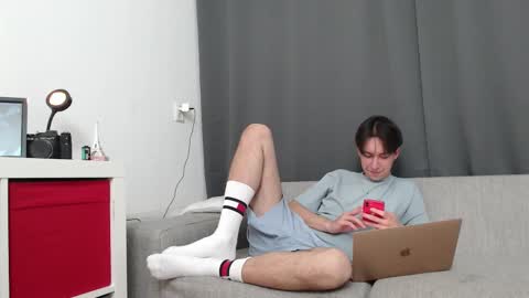 noah_lawson online show from September 19, 2025, 4:18 pm