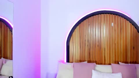 Snapshot of noah_monroe_11_ chatting on December 28, 2024, 7:11 pm Mrs. Monroe online show from December 28, 2024, 7:11 pm