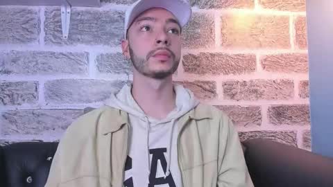 Snapshot of noah_ricci_ chatting on February 10, 2025, 12:08 pm online show from February 10, 2025, 12:08 pm