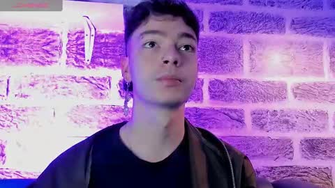 Snapshot of noah_ricci_ chatting on September 14, 2025, 12:37 pm online show from September 14, 2025, 12:37 pm
