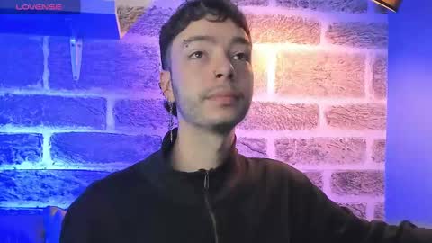Snapshot of noah_ricci_ chatting on September 23, 2025, 12:41 pm online show from September 23, 2025, 12:41 pm