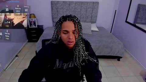 noah_smith04 online show from January 13, 2025, 12:13 pm