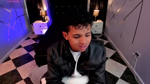 noah_smith04 online show from January 26, 2025, 12:54 pm