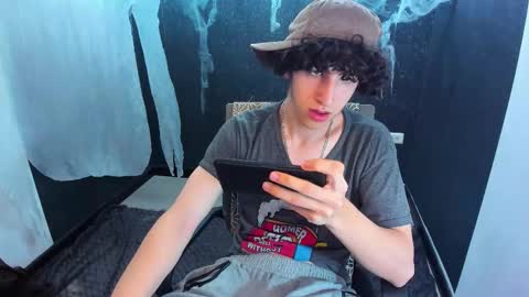 noah_sokolov online show from October 18, 2025, 7:03 pm