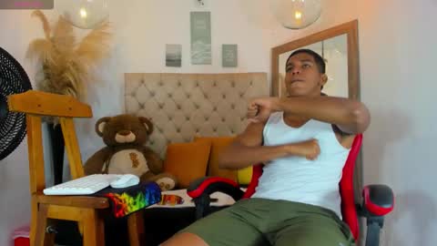 N O AH - S T H O  N E online show from January 17, 2026, 3:11 am