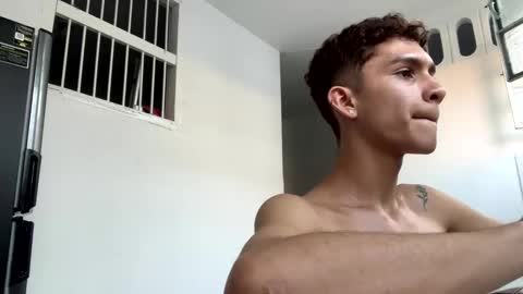 Snapshot of noah_tyler_ chatting on January 27, 2025, 10:27 pm noah tyler online show from January 27, 2025, 10:27 pm