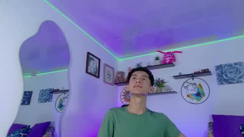 Snapshot of noah_tyler_ chatting on October 20, 2025, 6:30 pm noah tyler online show from October 20, 2025, 6:30 pm