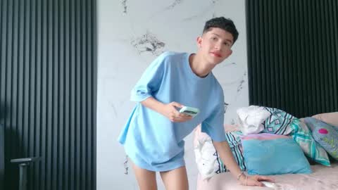 noah tyler  online show from February 26, 2026, 7:24 pm