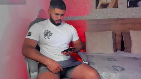 Noah online show from September 19, 2025, 7:58 pm