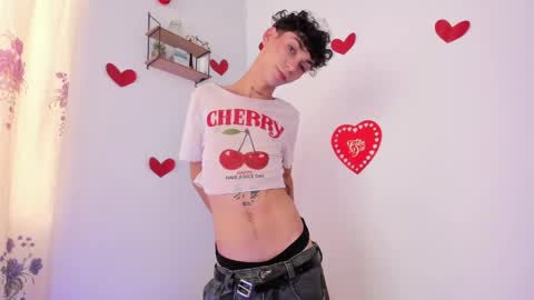 Snapshot of noahfox_12 chatting on May 11, 2026, 3:07 pm Noah fox online show from May 11, 2026, 3:07 pm