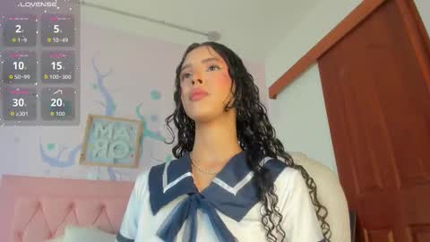 noahperezz online show from October 17, 2025, 2:04 am