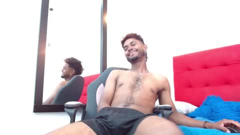 Snapshot of noahsmith26 chatting on January 7, 2026, 11:23 am online show from January 7, 2026, 11:23 am