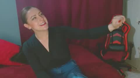 Snapshot of noamartin_ chatting on January 26, 2025, 12:48 am Noamartin online show from January 26, 2025, 12:48 am