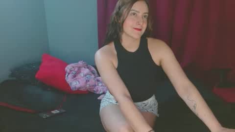 Snapshot of noamartin_ chatting on February 20, 2025, 2:18 am Noamartin online show from February 20, 2025, 2:18 am