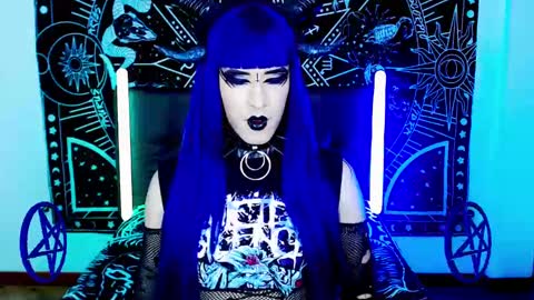 caroline online show from February 16, 2025, 2:20 am