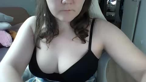 Snapshot of nodarell chatting on November 24, 2025, 1:00 pm nodarell online show from November 24, 2025, 1:00 pm