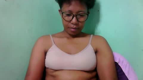 Snapshot of noella711128 chatting on October 15, 2025, 6:46 am noella711128 online show from October 15, 2025, 6:46 am