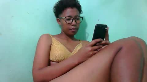 noellah online show from September 19, 2025, 8:38 am