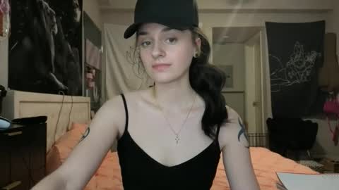 Noelle online show from June 5, 2026, 3:35 am