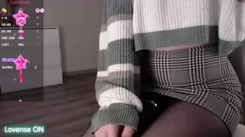 noelleneptune online show from February 13, 2026, 12:01 pm