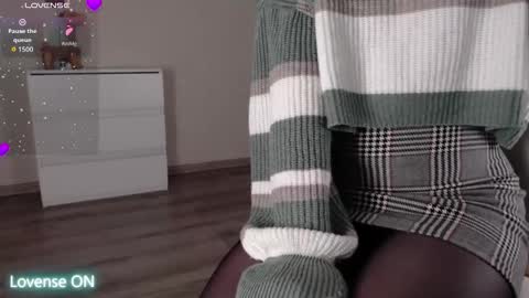 noelleneptune online show from March 16, 2026, 9:41 pm