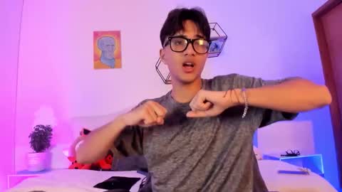 noha_natan online show from October 18, 2025, 11:44 am