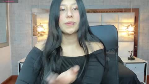  Nohemi   online show from September 13, 2025, 7:02 pm