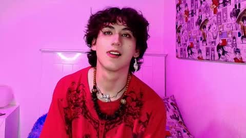 maxie online show from September 23, 2025, 3:31 am