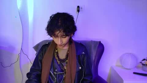 maxie online show from October 10, 2025, 4:00 am