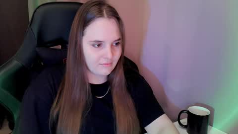 noir_ember_ online show from December 15, 2025, 12:42 pm